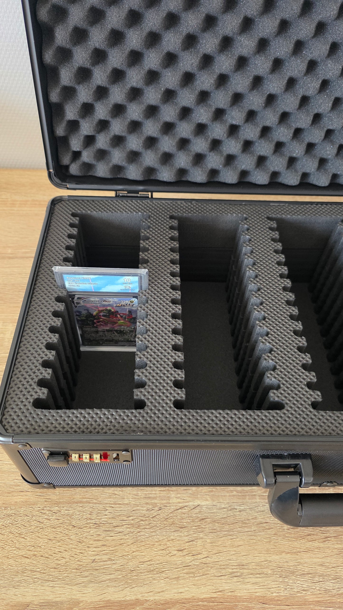 Valise Pour Cartes Gradées - 5 rangées 70 cartes.