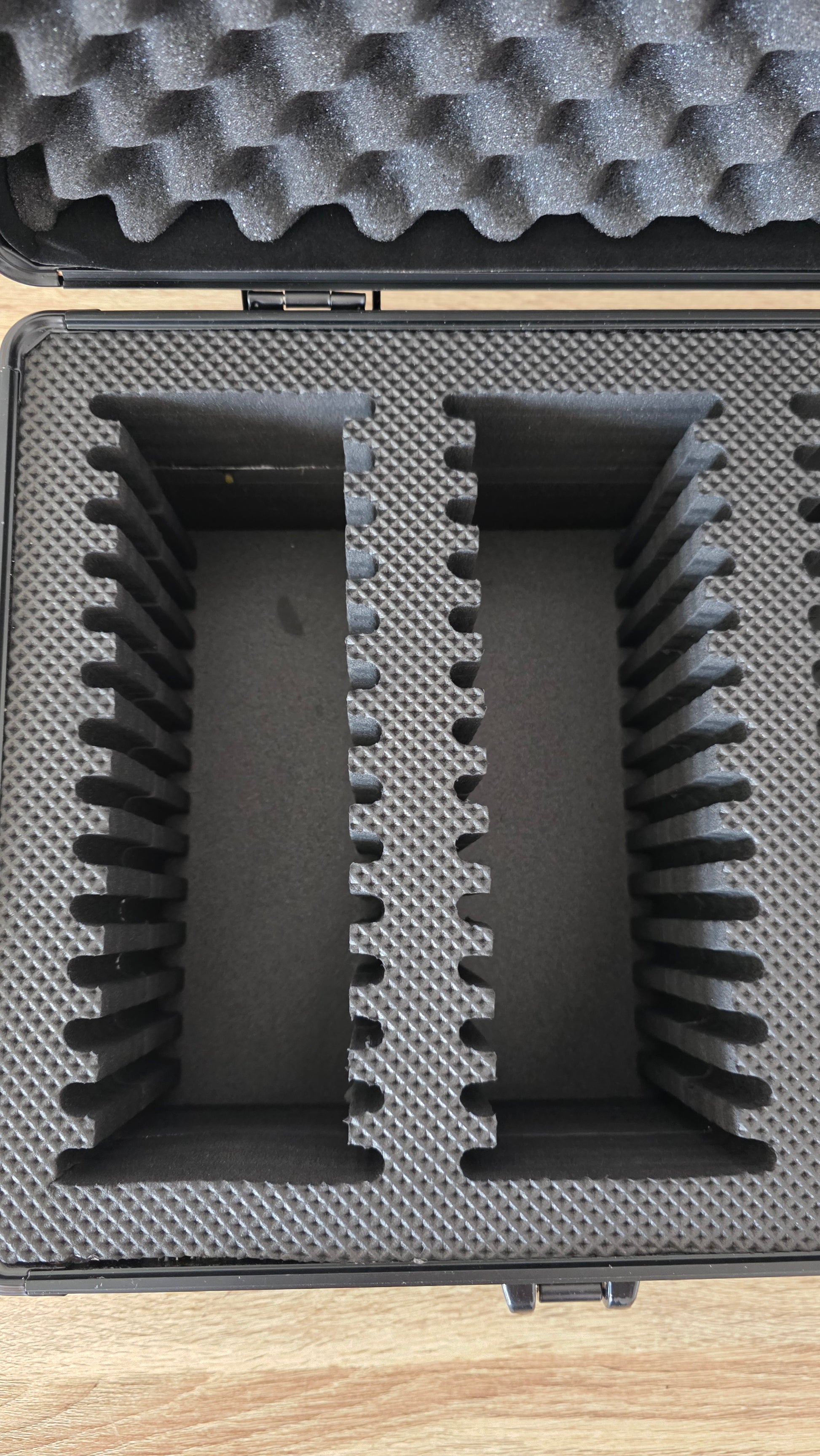 Valise Pour Cartes Gradées - 4 rangées 56 cartes.