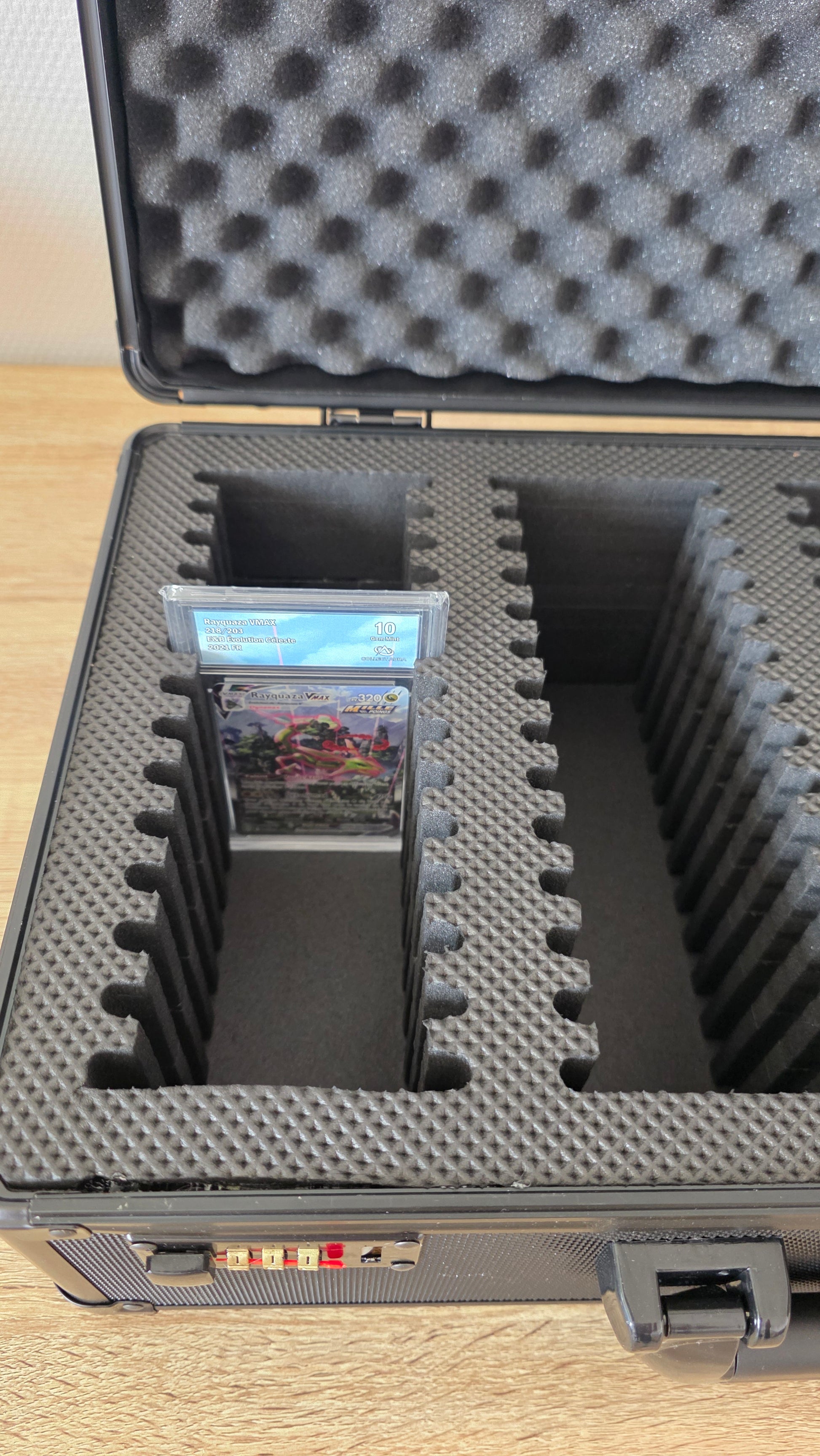 Valise Pour Cartes Gradées - 4 rangées 56 cartes.