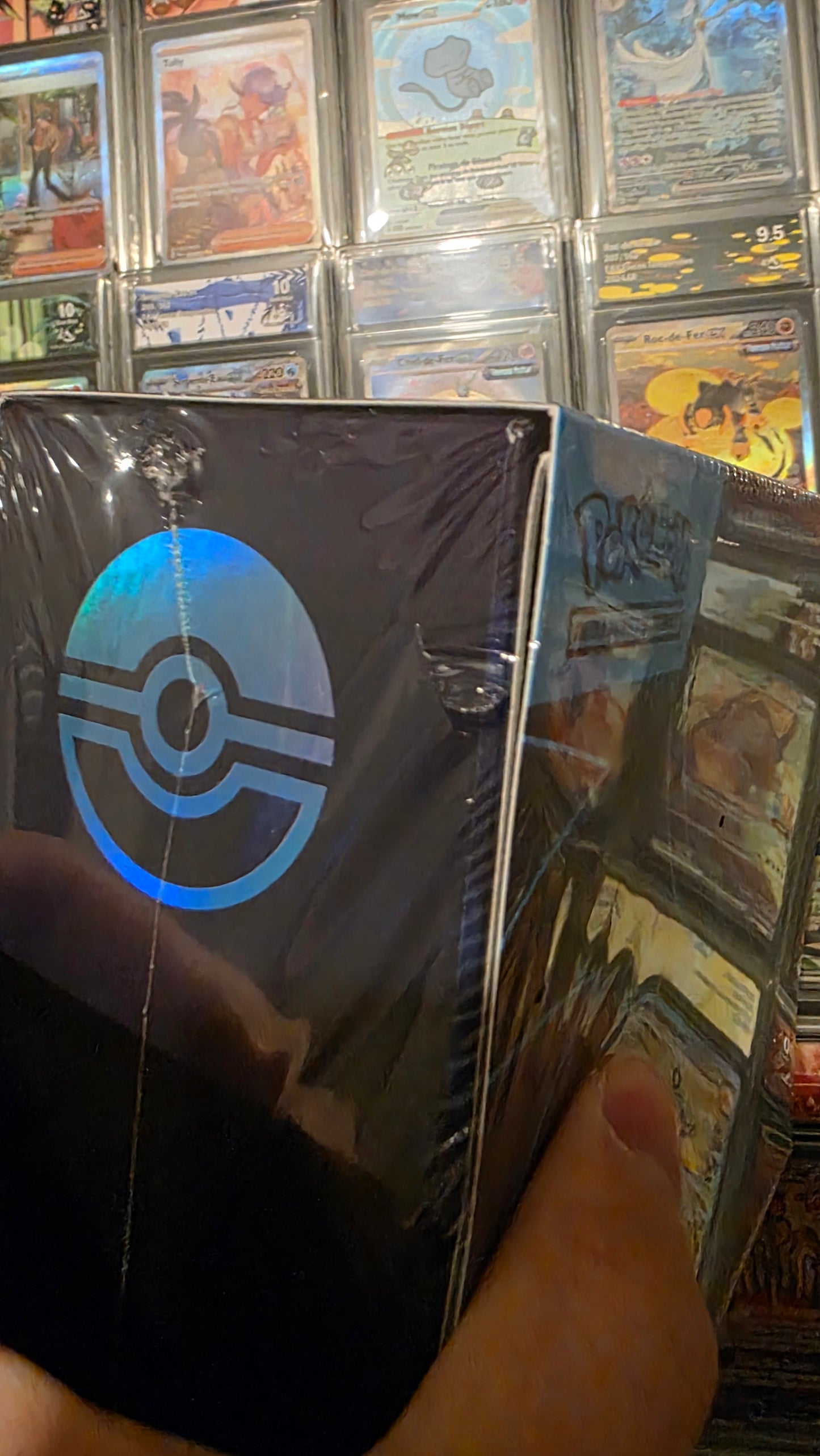 [précommande] ETB / Coffret Dresseur d’Élite – Héros Transcendants ME2.5 (FR) SCELLÉ AVEC DÉFAUT D'ORIGINE DANS LE SCELLÉ