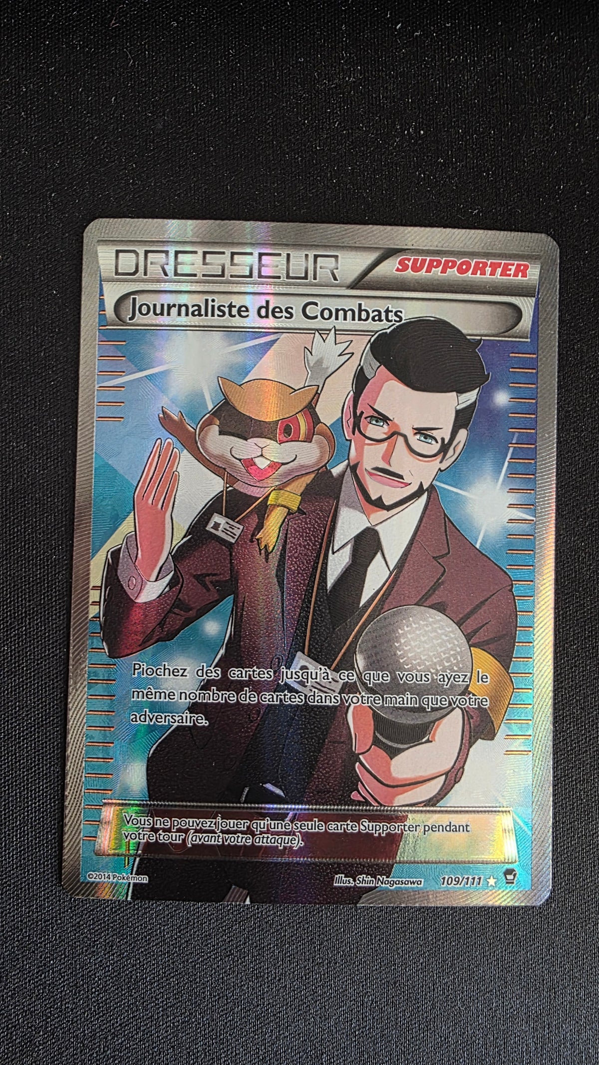 Carte Pokémon Journaliste des Combats 109/111 - face