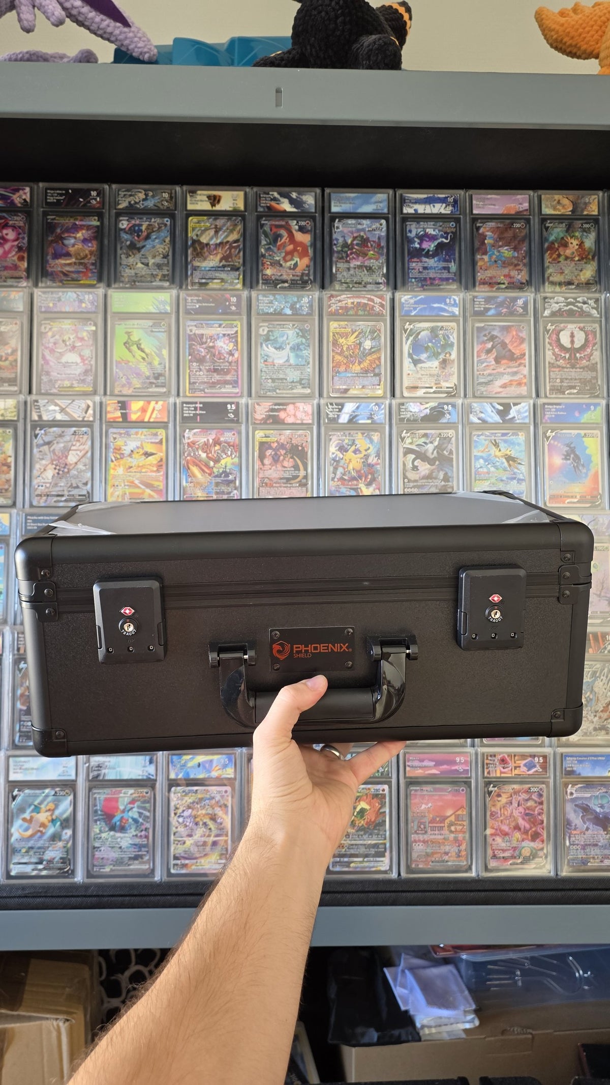 Valise Carte Gradée Pokémon Phoenix Shield PCA